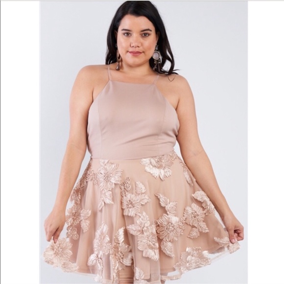 Floral taupe embroidered Dress 1X 2X 3X Beautiful - Picture 4 of 7